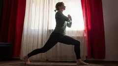 7 snelle staande oefeningen voor mensen boven de 45 die effectiever zijn dan een uur trainen